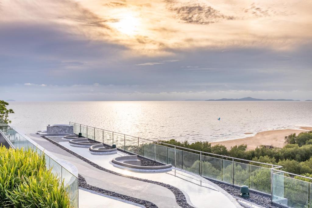 Bayphere Hotel Pattaya Ban Nong Hin  Экстерьер фото
